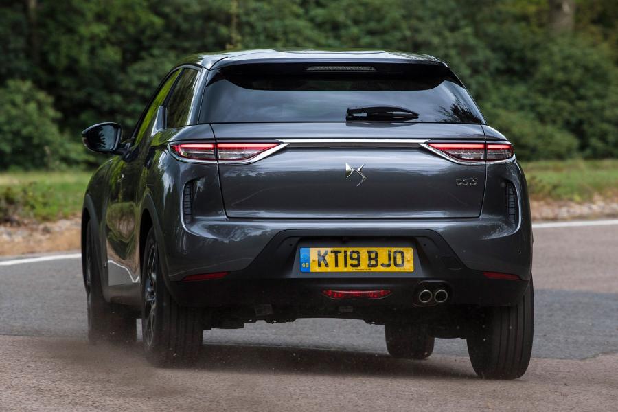  DS 3 Crossback Prestige 2019 года  (UK) (фото 9 из 20)